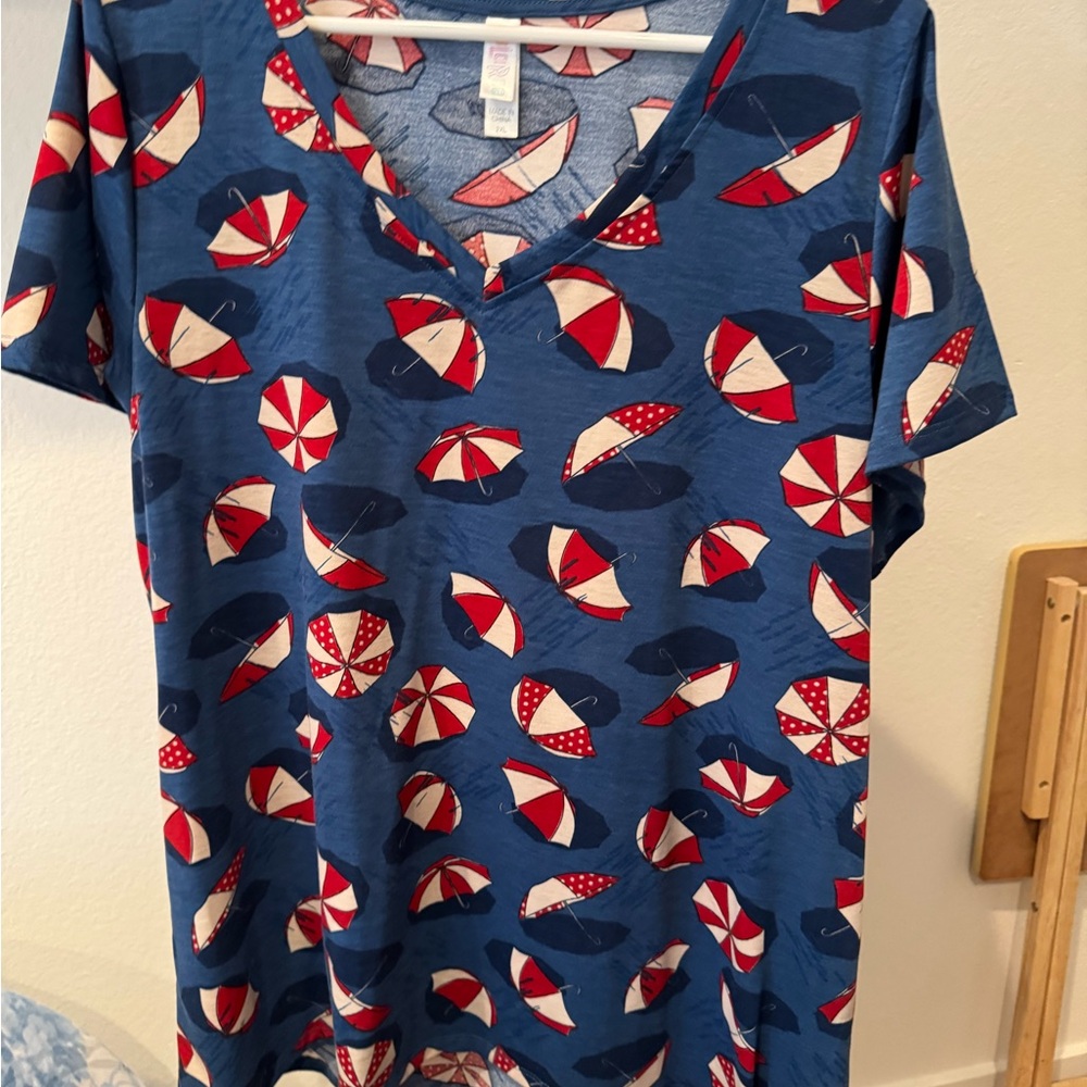 LuLaRoe Blue V-Neck Top with Red and White Umbrella Print
